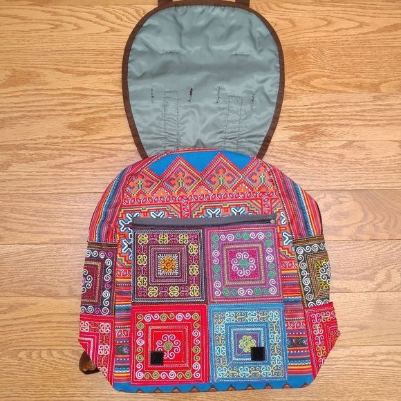 Dr. Martens Rare Vintage Navajo embroidered patchwork backpack multicolour - Picture 3 of 5